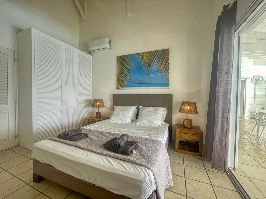 22.Location villa piscine vue mer Ste Anne Guadeloupe_Chambre 2